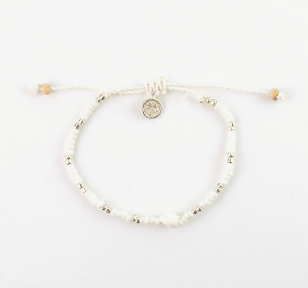 Savaya White Shell Centered Bracelet SHP-080